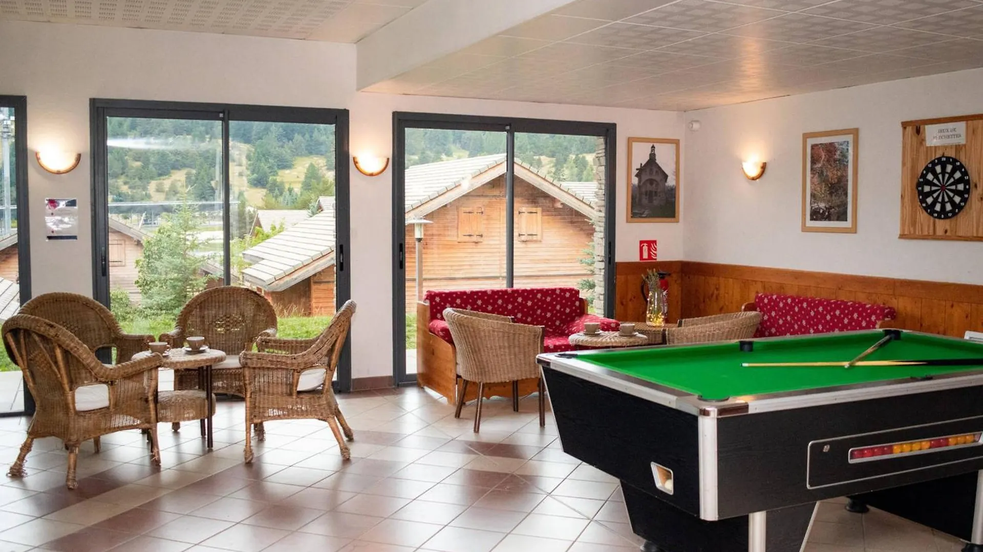 Chalet Mitoyen 3 Pieces 6 Pers. Avec Terrasse Et Piscine Chauffee - Superdevoluy - Fr-1-504-477